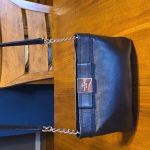 Kate Spade Primrose Hill Arica black pebbled leather crossbody bag.